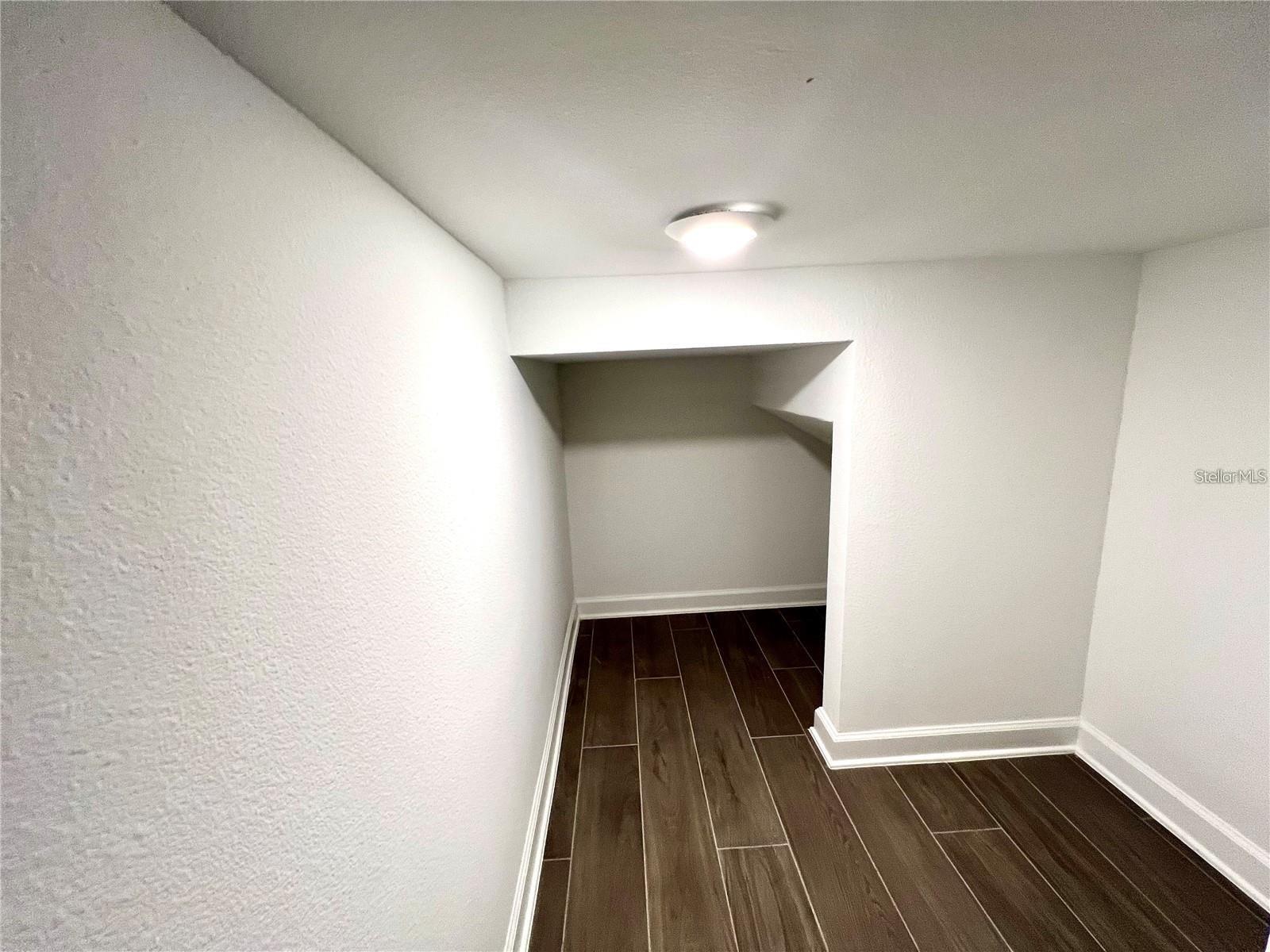 Image 10 of 33 For 11701 Language Way