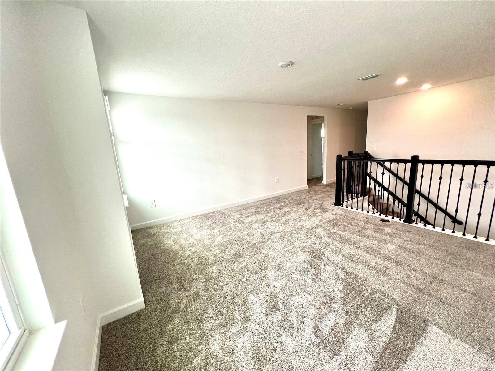 Image 13 of 33 For 11701 Language Way