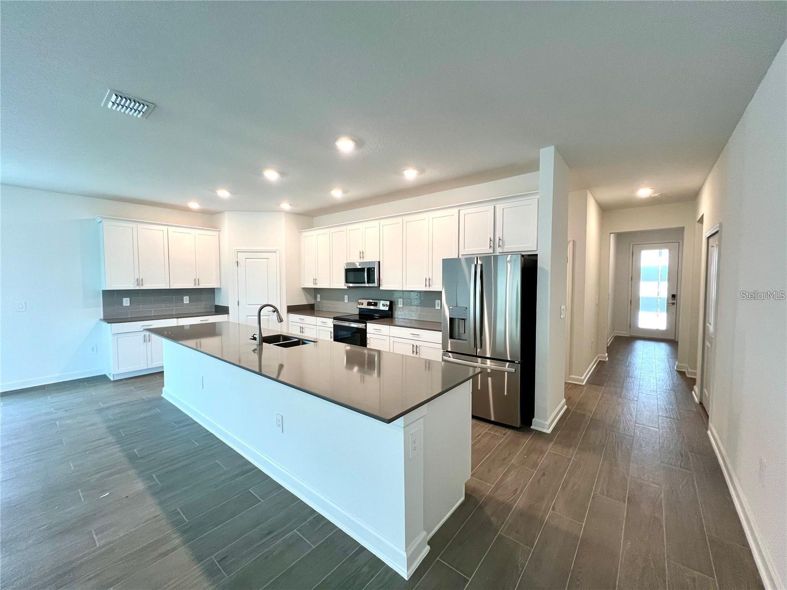 Image 8 of 33 For 11701 Language Way