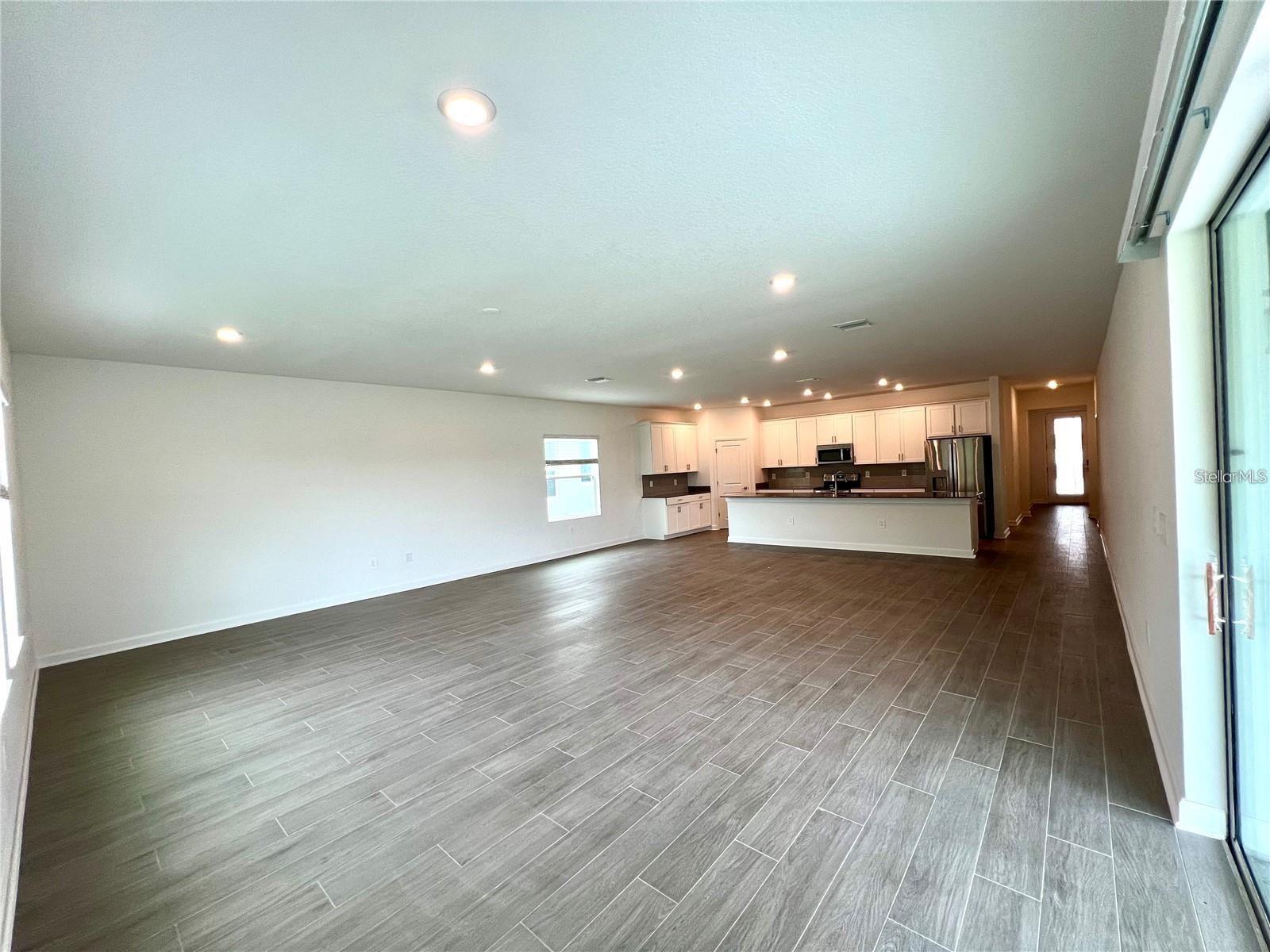 Image 9 of 33 For 11701 Language Way