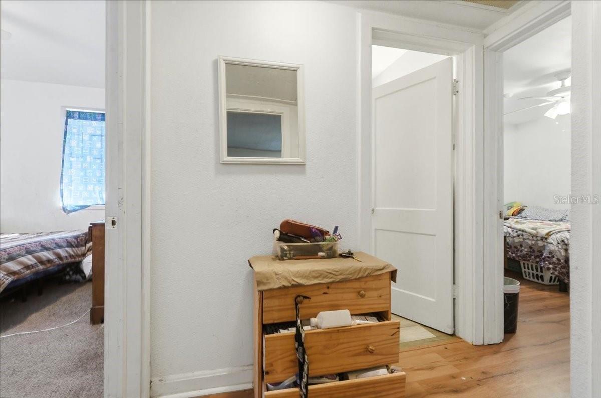 Image 10 of 31 For 104 14th Street Se