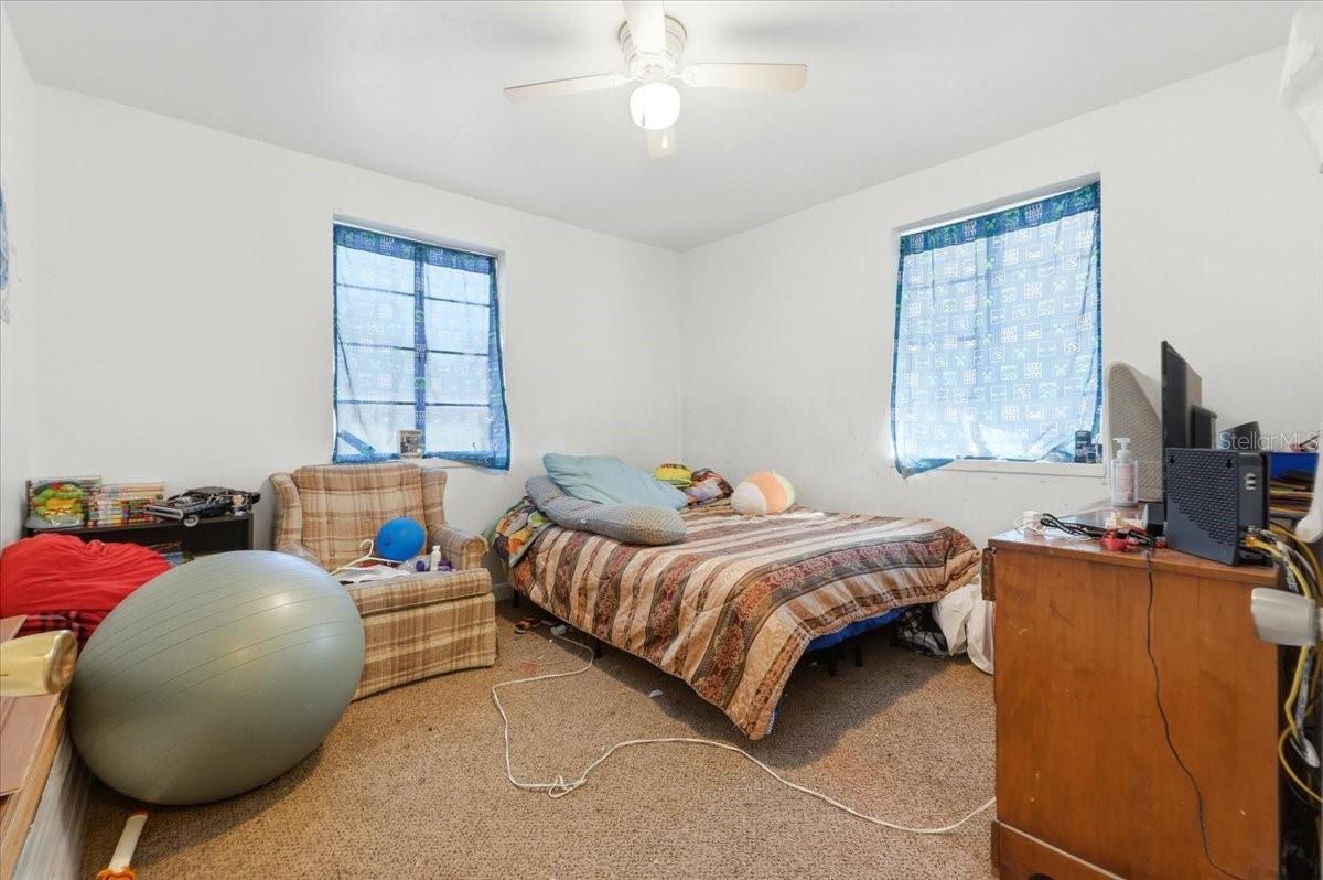 Image 12 of 31 For 104 14th Street Se