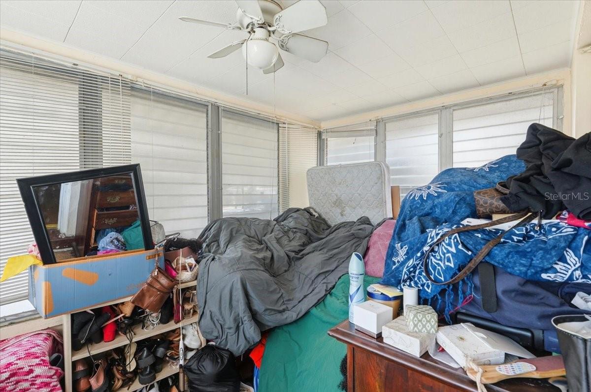 Image 17 of 31 For 104 14th Street Se