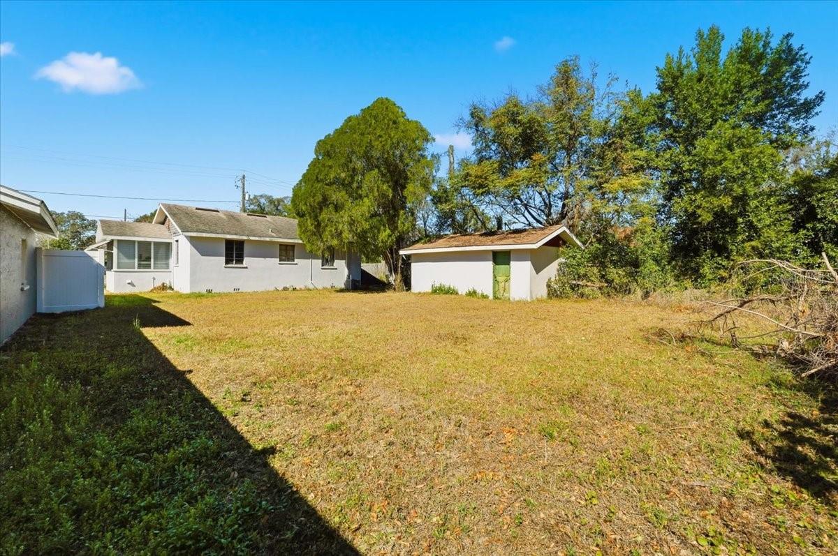 Image 21 of 31 For 104 14th Street Se