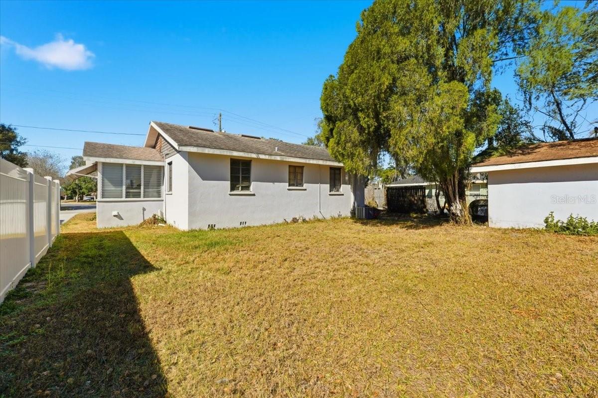 Image 26 of 31 For 104 14th Street Se