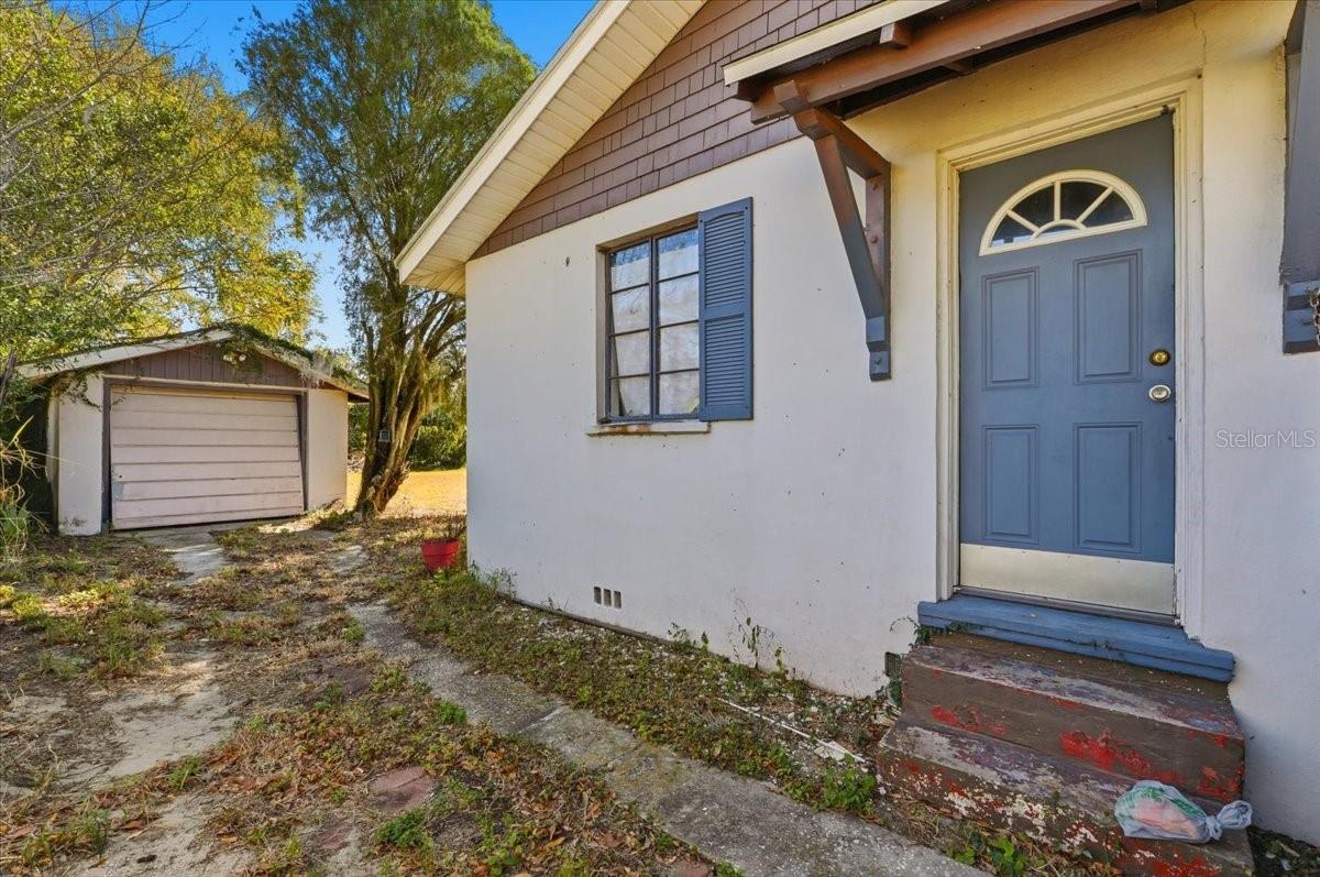 Image 3 of 31 For 104 14th Street Se