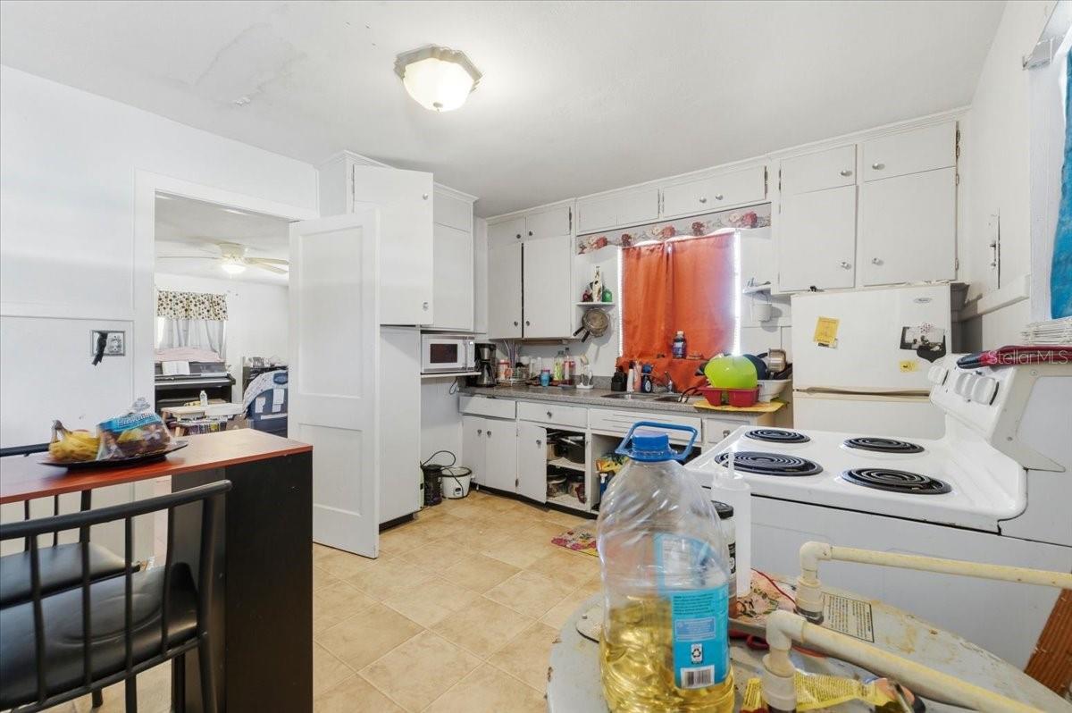 Image 7 of 31 For 104 14th Street Se