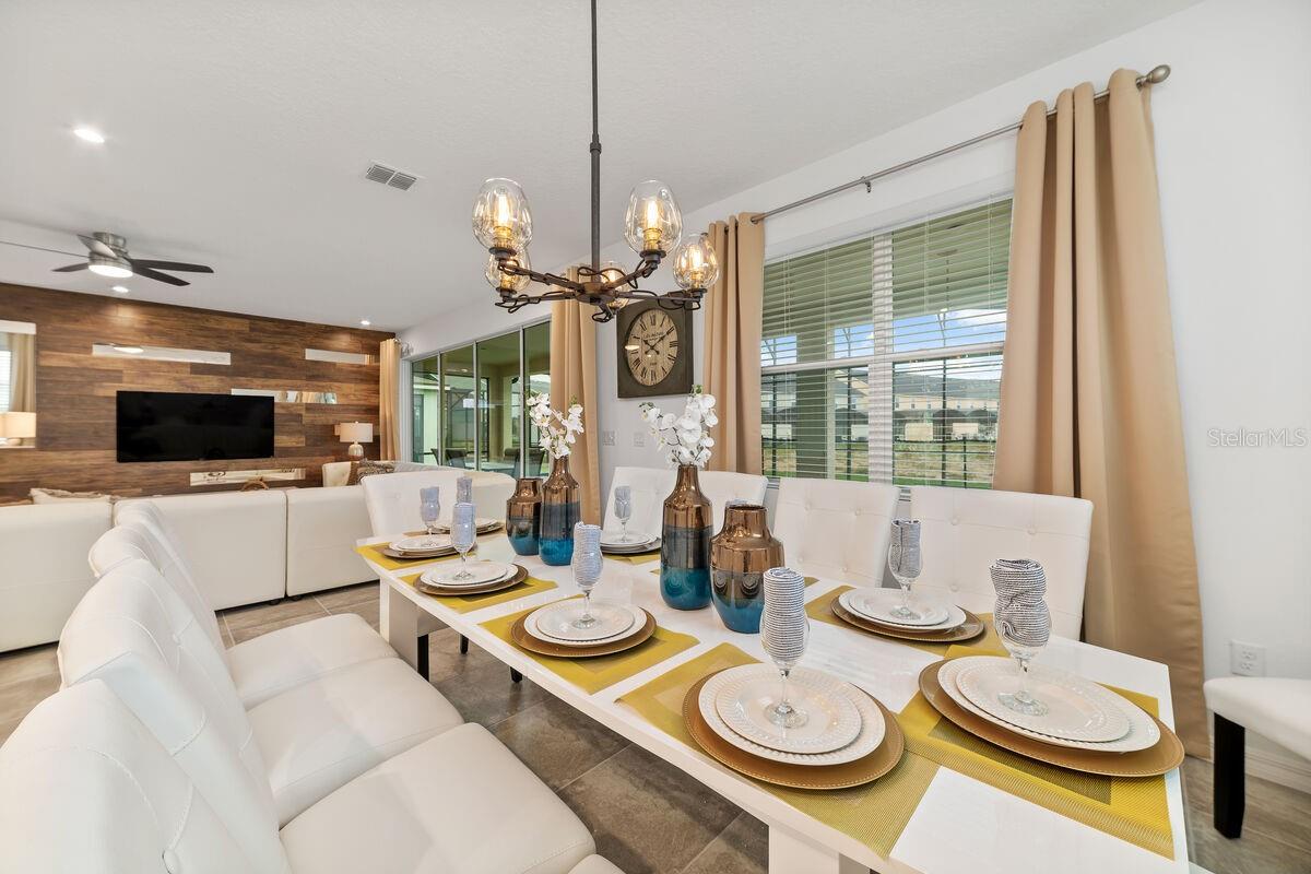 Listing photo id 9 for 8951 Hilton Ridge Avenue