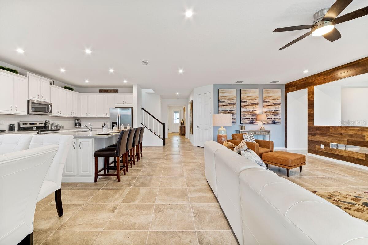 Listing photo id 6 for 8951 Hilton Ridge Avenue