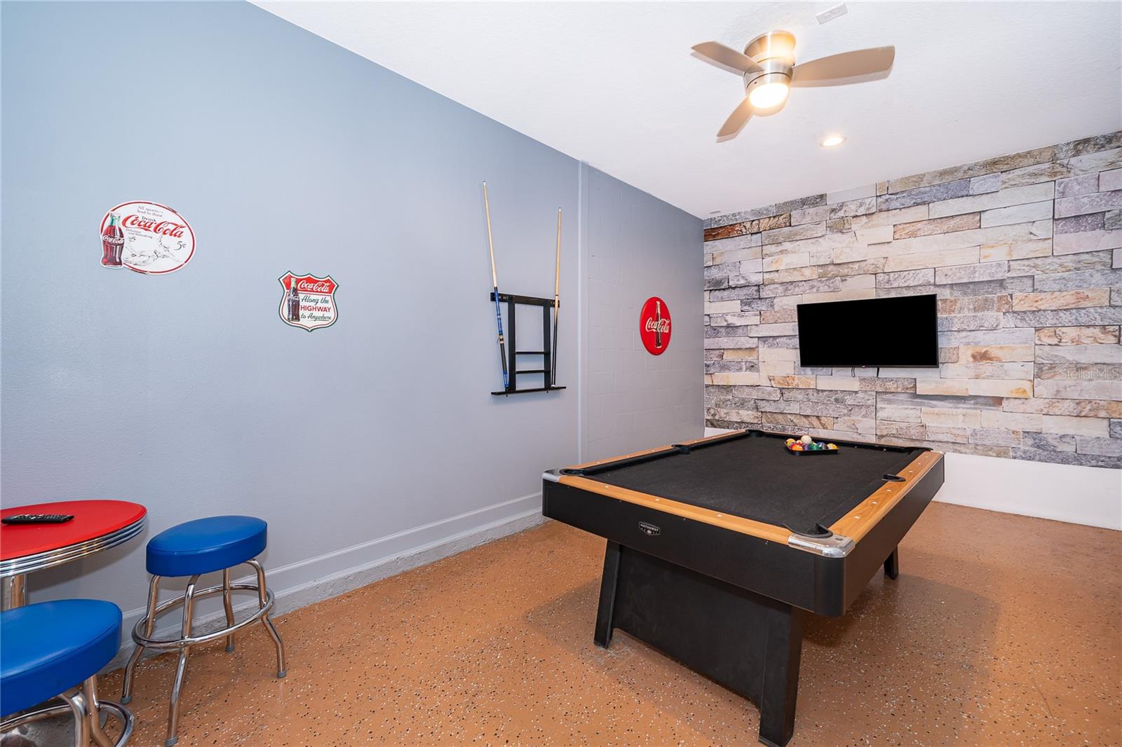 Image 21 of 79 For 4352 Quote Street