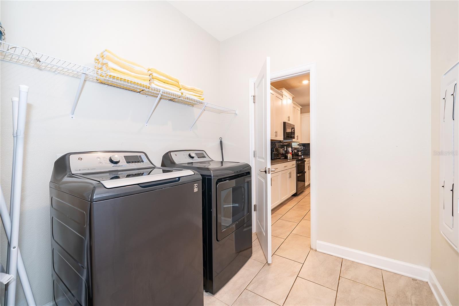 Image 23 of 79 For 4352 Quote Street