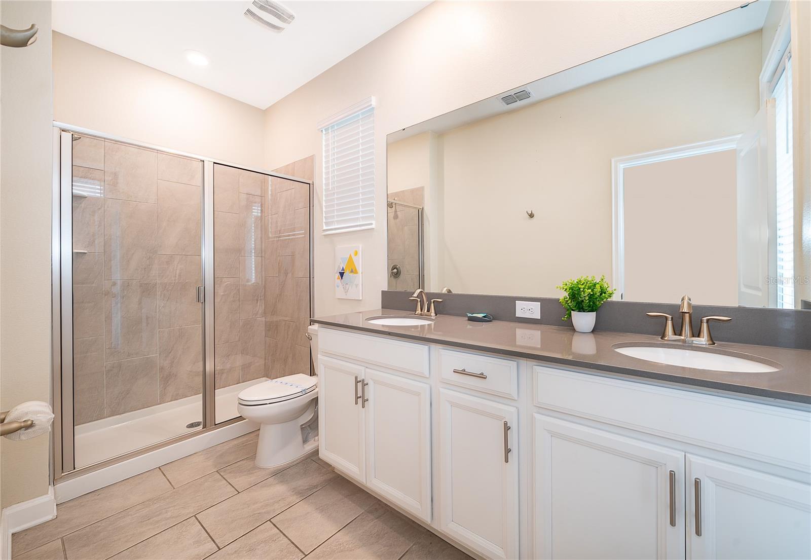 Image 37 of 79 For 4352 Quote Street