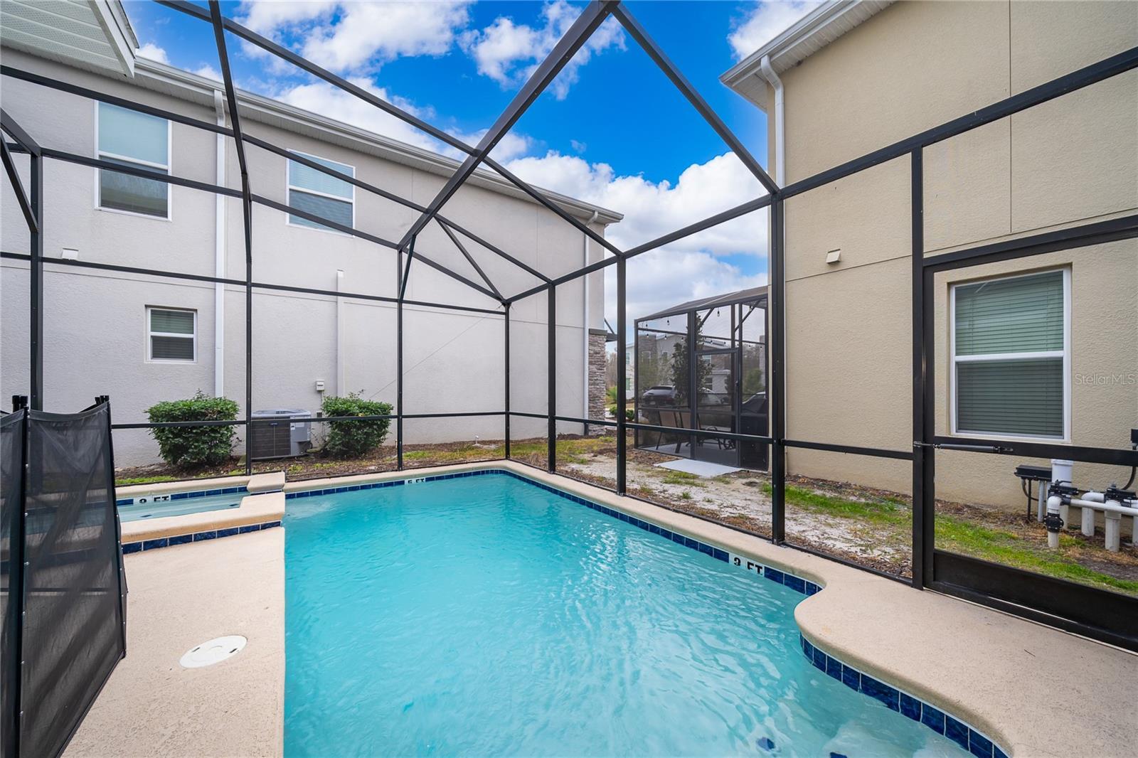 Image 4 of 79 For 4352 Quote Street