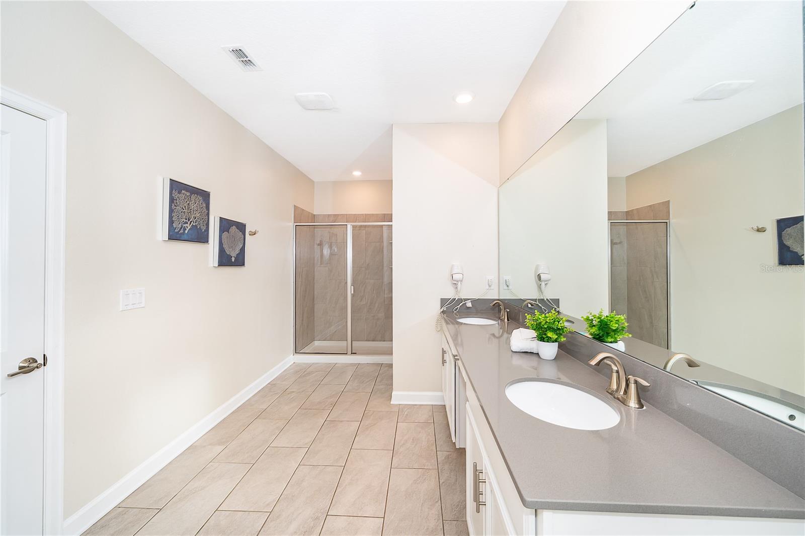 Image 48 of 79 For 4352 Quote Street