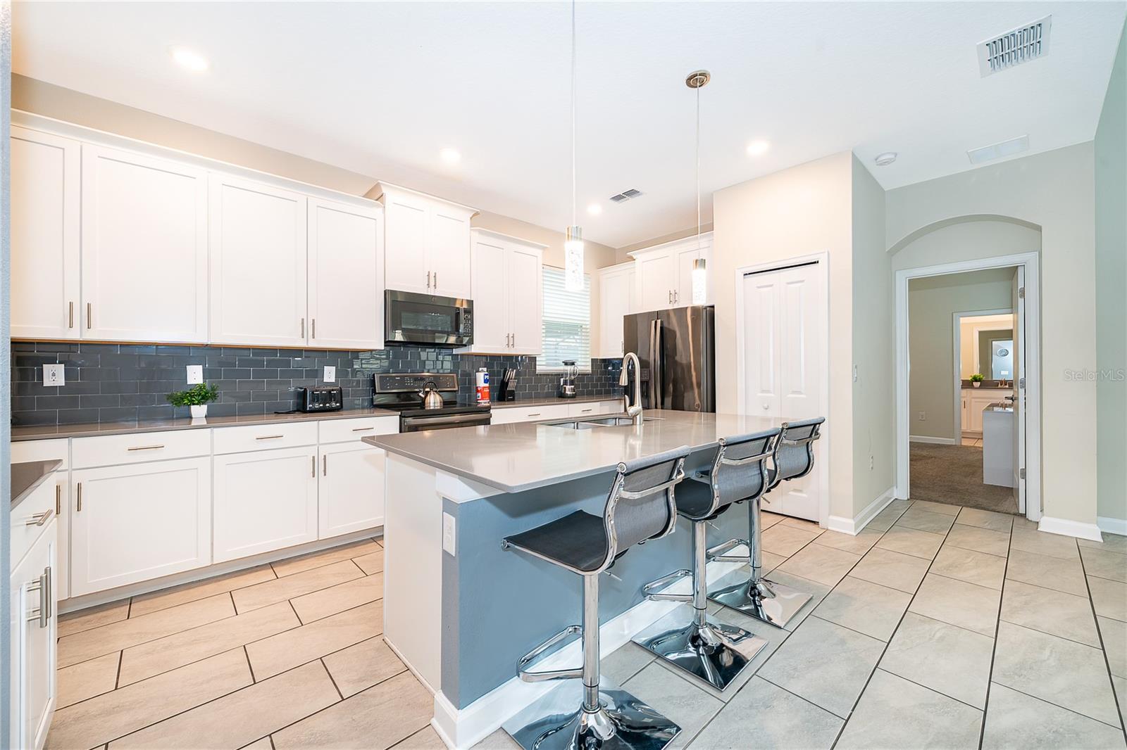 Image 5 of 79 For 4352 Quote Street