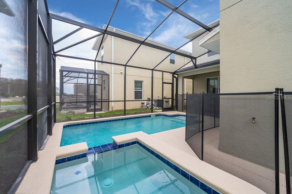 Image 51 of 79 For 4352 Quote Street