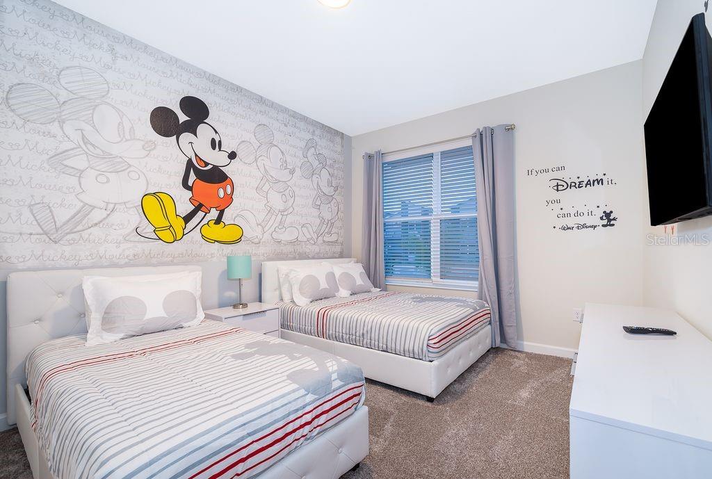 Image 54 of 79 For 4352 Quote Street