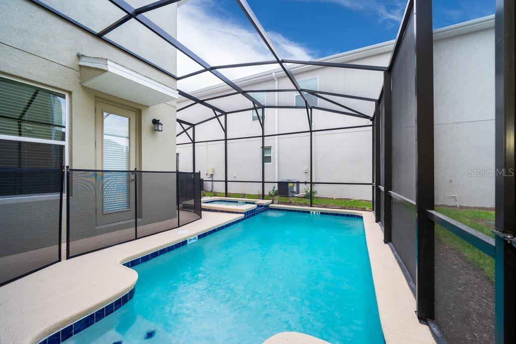 Image 58 of 79 For 4352 Quote Street