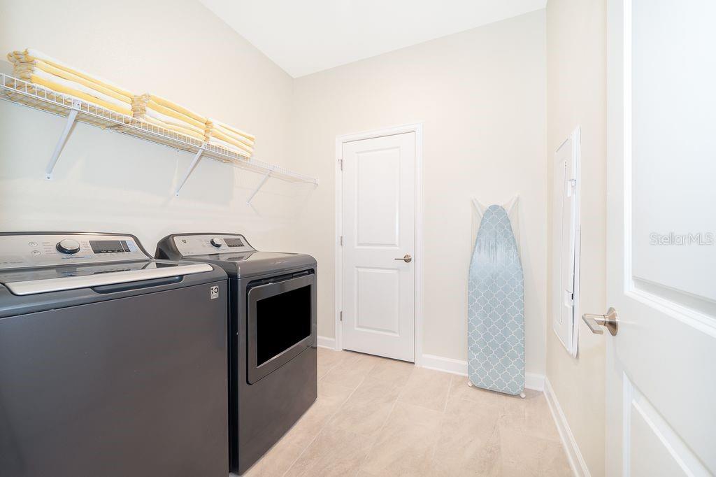 Image 65 of 79 For 4352 Quote Street