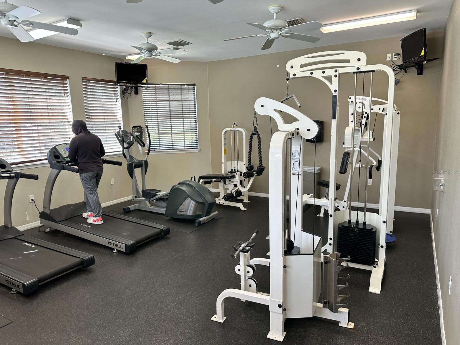 Image 16 of 16 For 8225 Claire Ann Dr  203