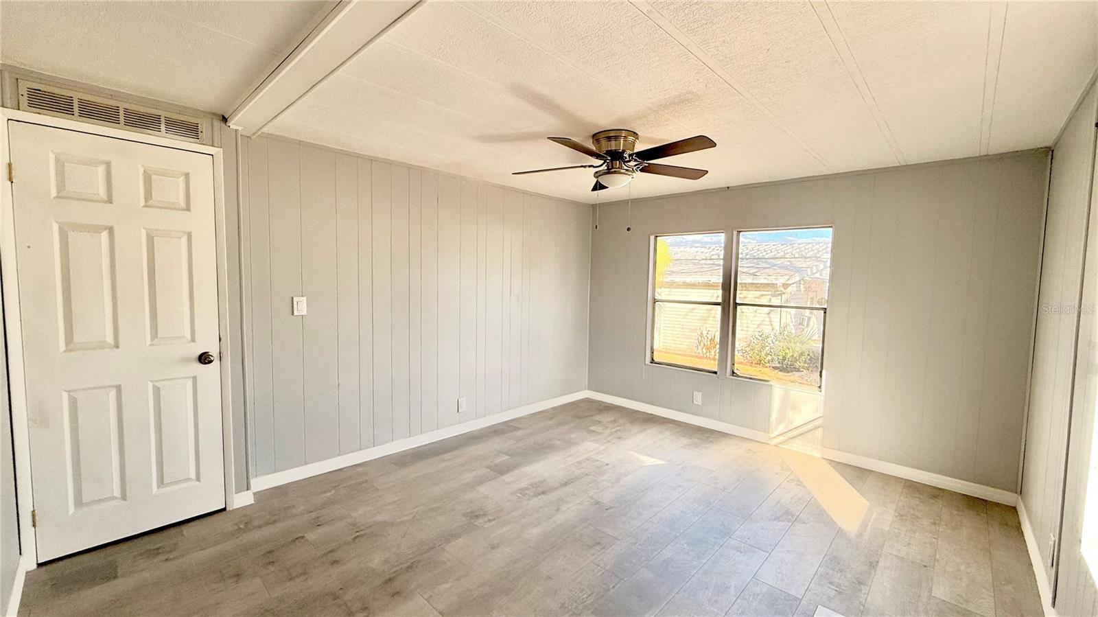 Image 12 of 18 For 202 Caloosa Lake Circle S