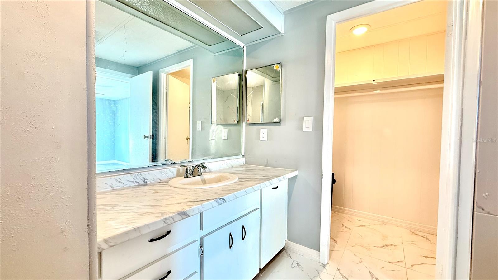 Image 14 of 18 For 202 Caloosa Lake Circle S