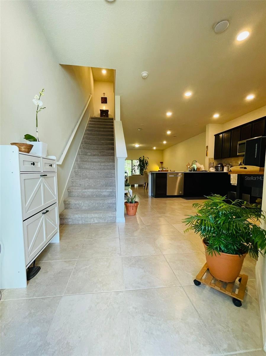 Image 2 of 6 For 4613 Sparkling Shell Avenue