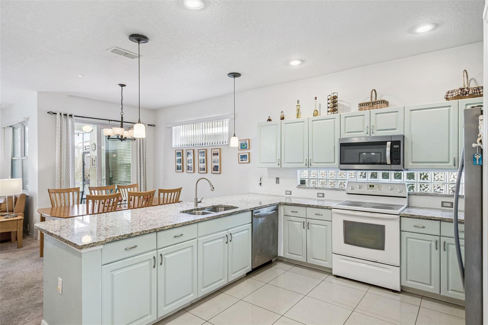 Image 10 of 47 For 2901 Sunset Vista Court