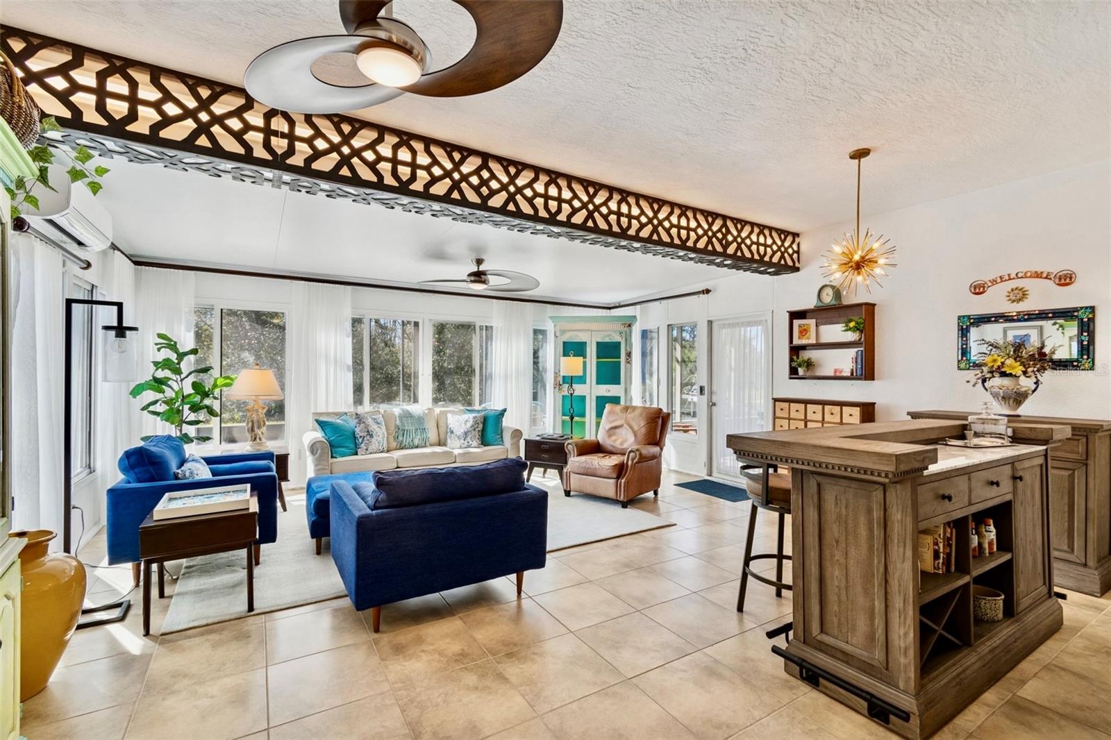 Image 27 of 75 For 825 San Raphael St