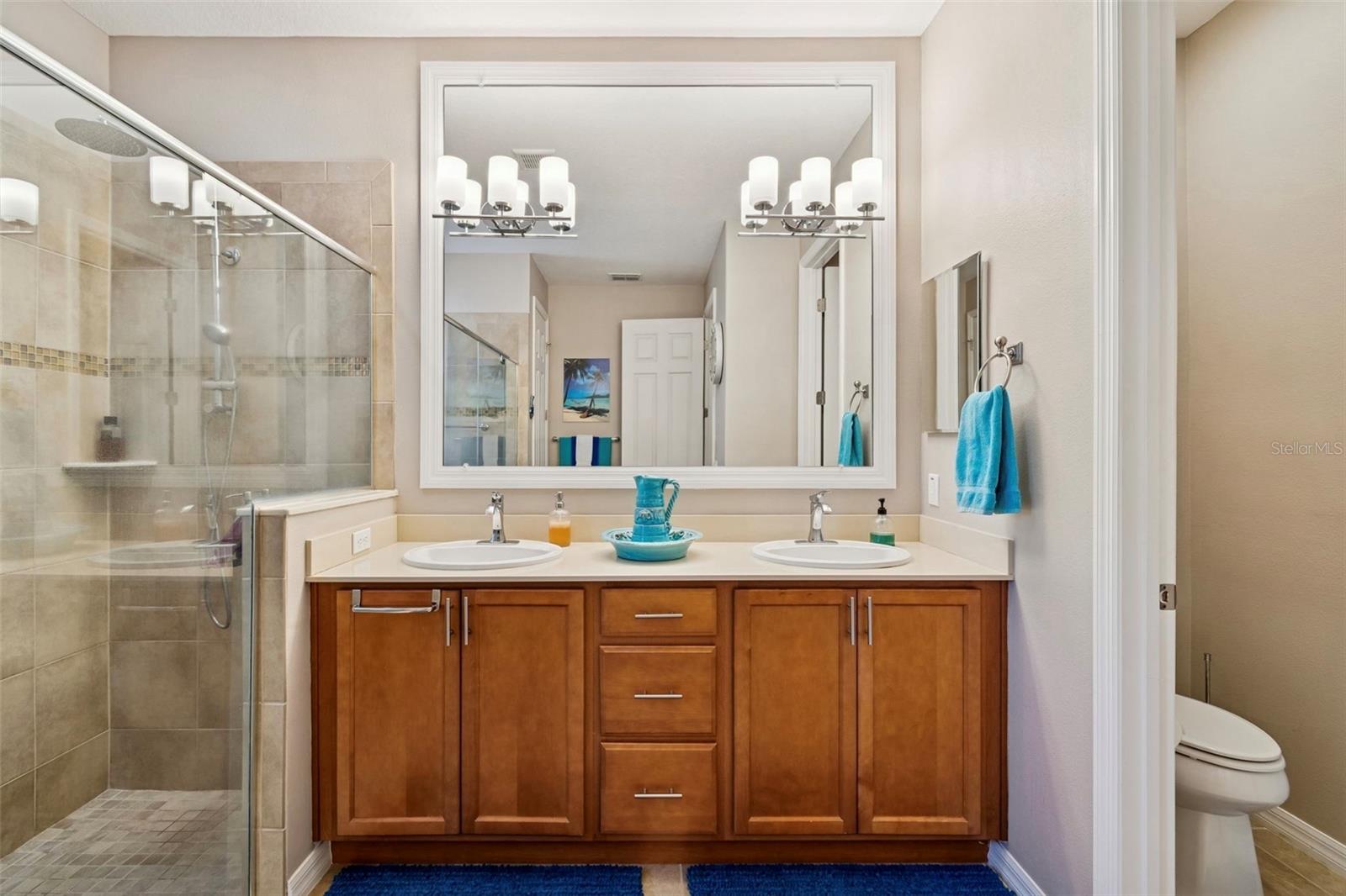 Image 34 of 75 For 825 San Raphael St