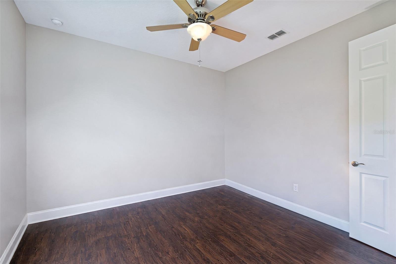 Image 37 of 75 For 825 San Raphael St