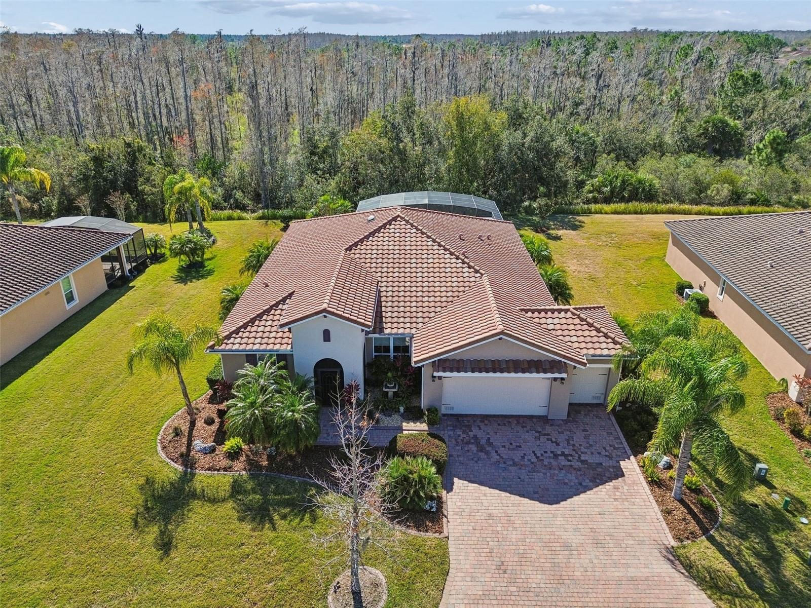 Image 63 of 75 For 825 San Raphael St