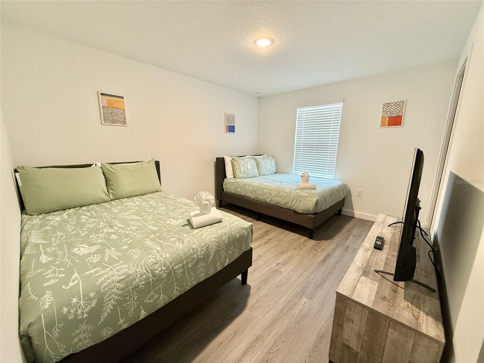 Image 7 of 10 For 8759 Zen Drive