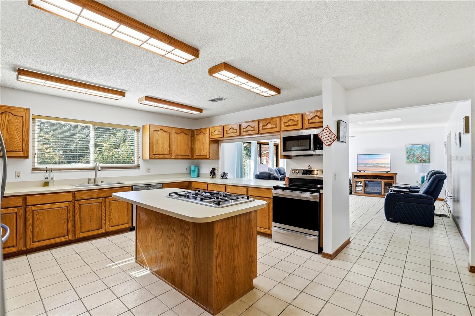 Image 20 of 78 For 1775 Sundance Drive