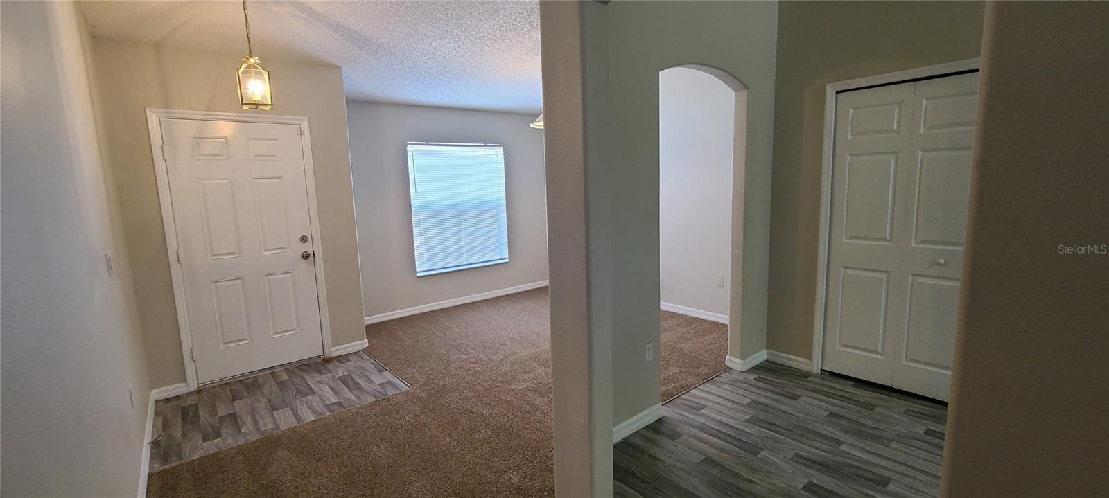 Image 3 of 21 For 1408 Hillsborough Way