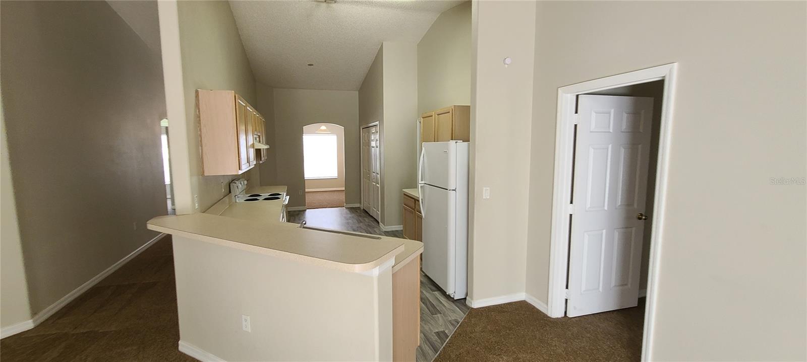 Image 6 of 21 For 1408 Hillsborough Way