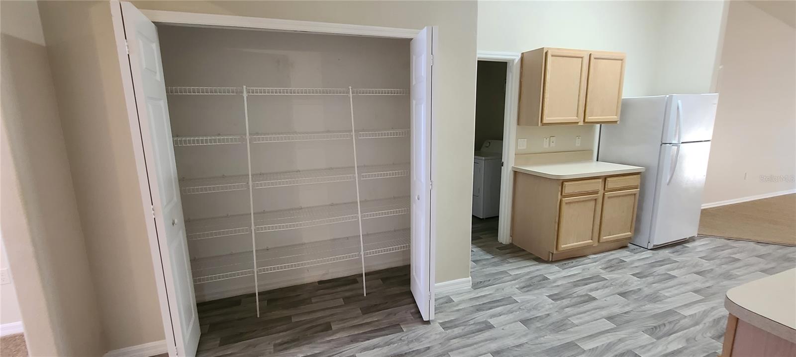 Image 7 of 21 For 1408 Hillsborough Way