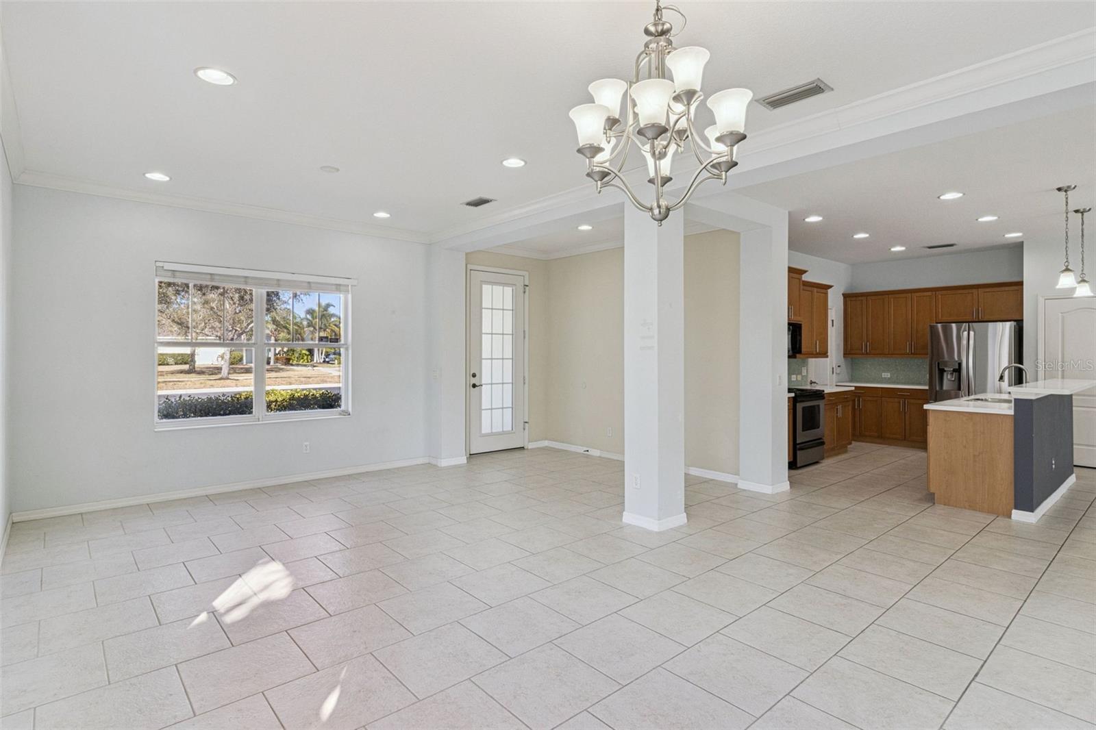 Image 7 of 40 For 5312 Tide Point Way