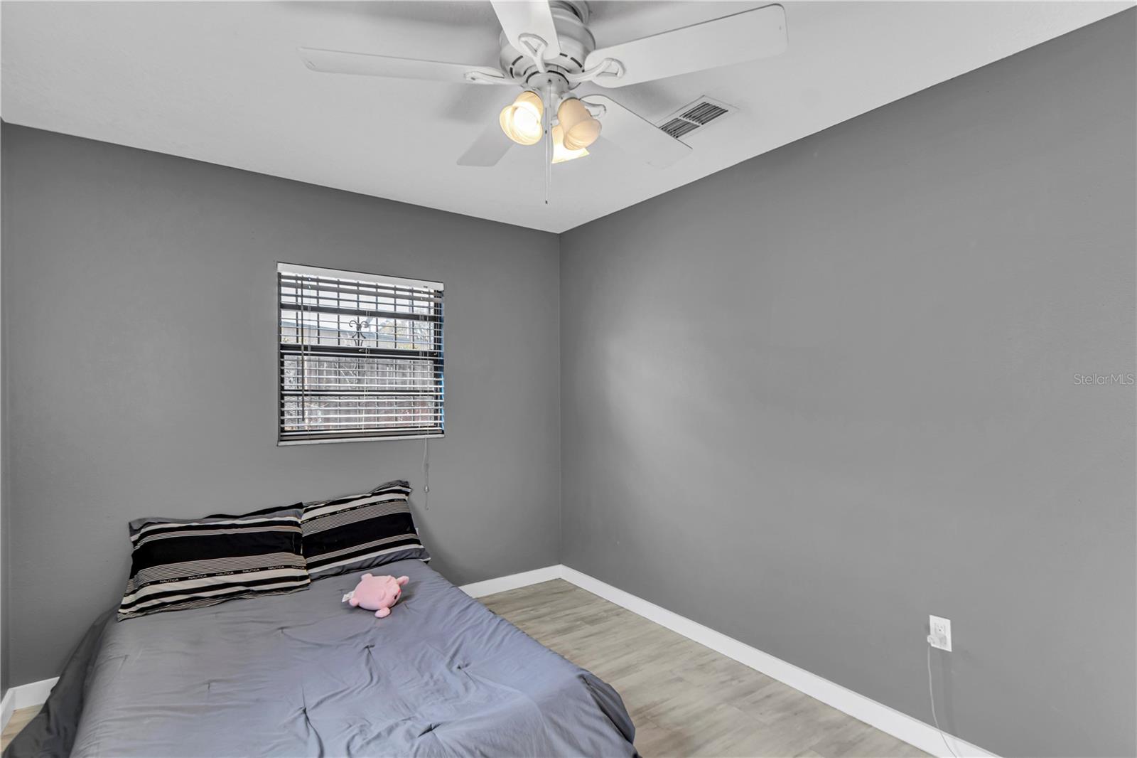 Image 23 of 33 For 6420 Appian Way