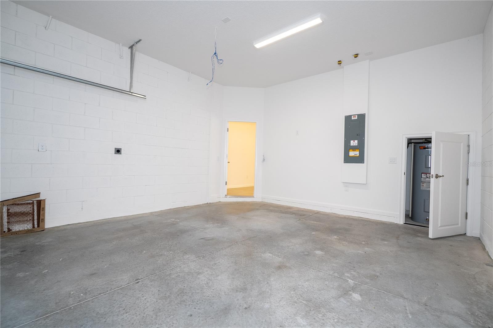 Image 30 of 58 For 10580 Ebb Tide Lane