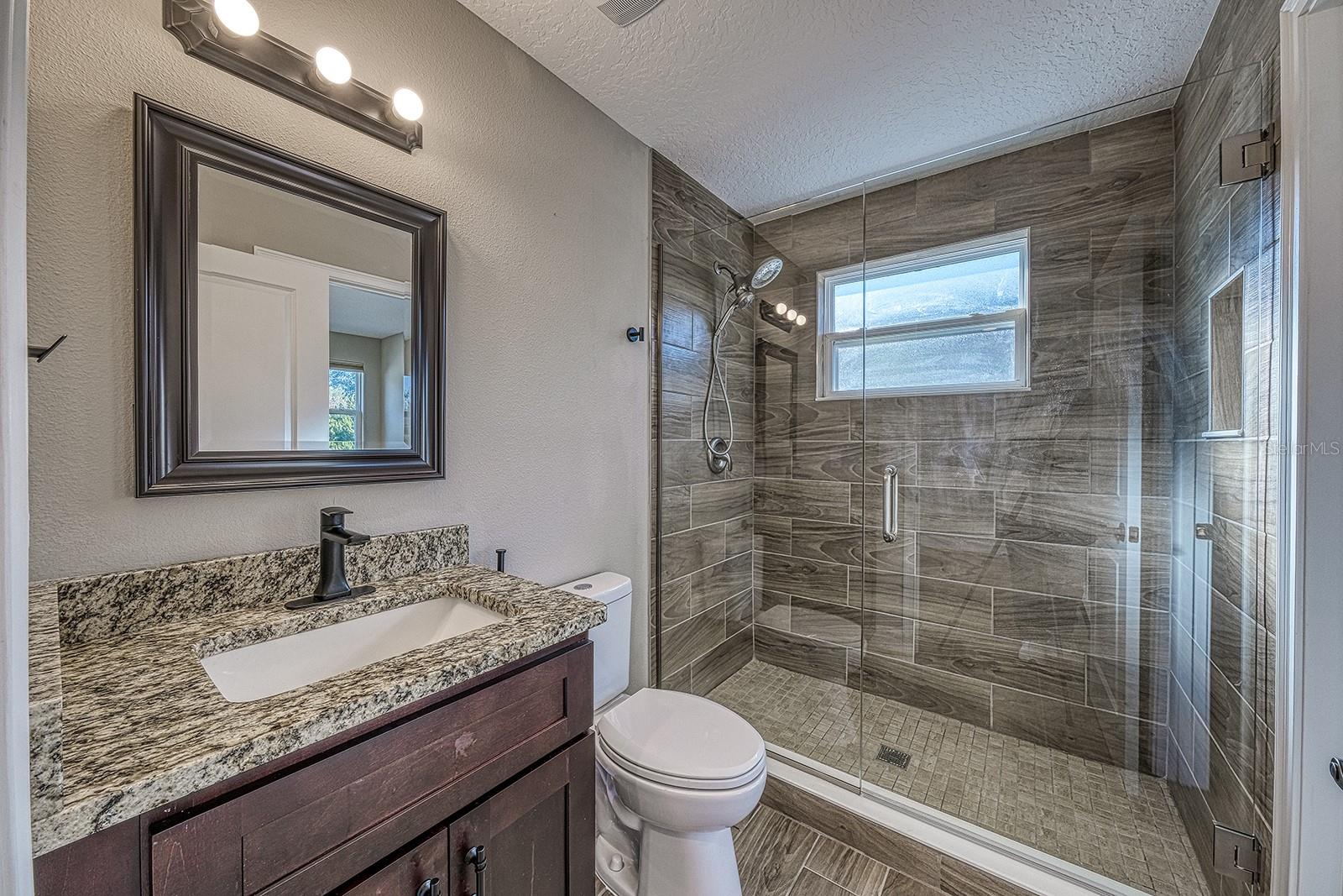 Image 50 of 54 For 6592 Taxiway Circle