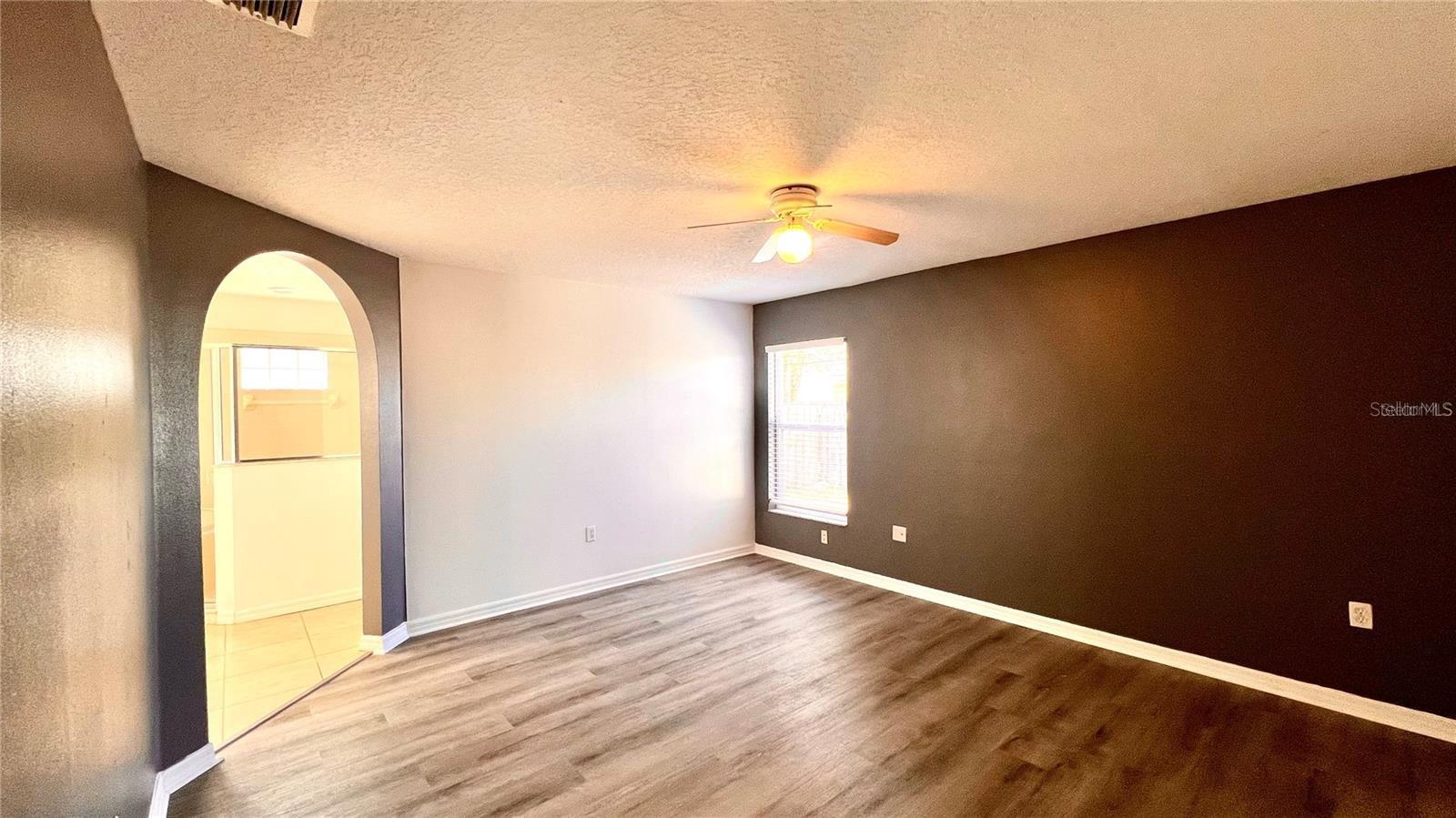 Image 18 of 26 For 16349 Coopers Hawk Avenue