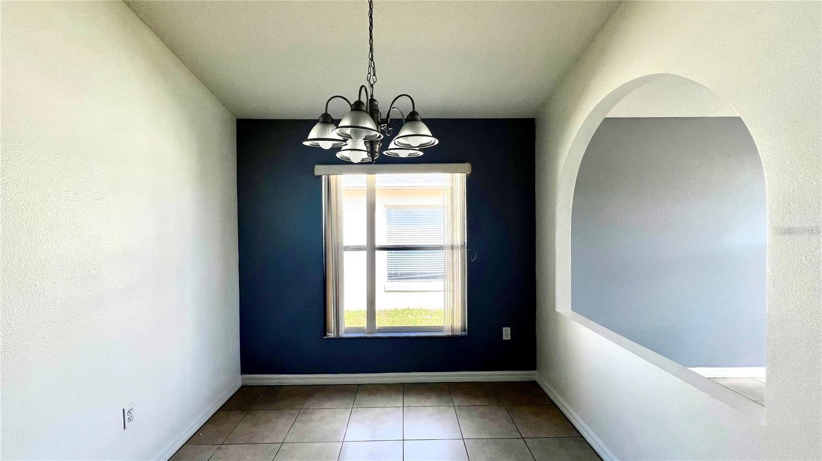 Image 7 of 26 For 16349 Coopers Hawk Avenue