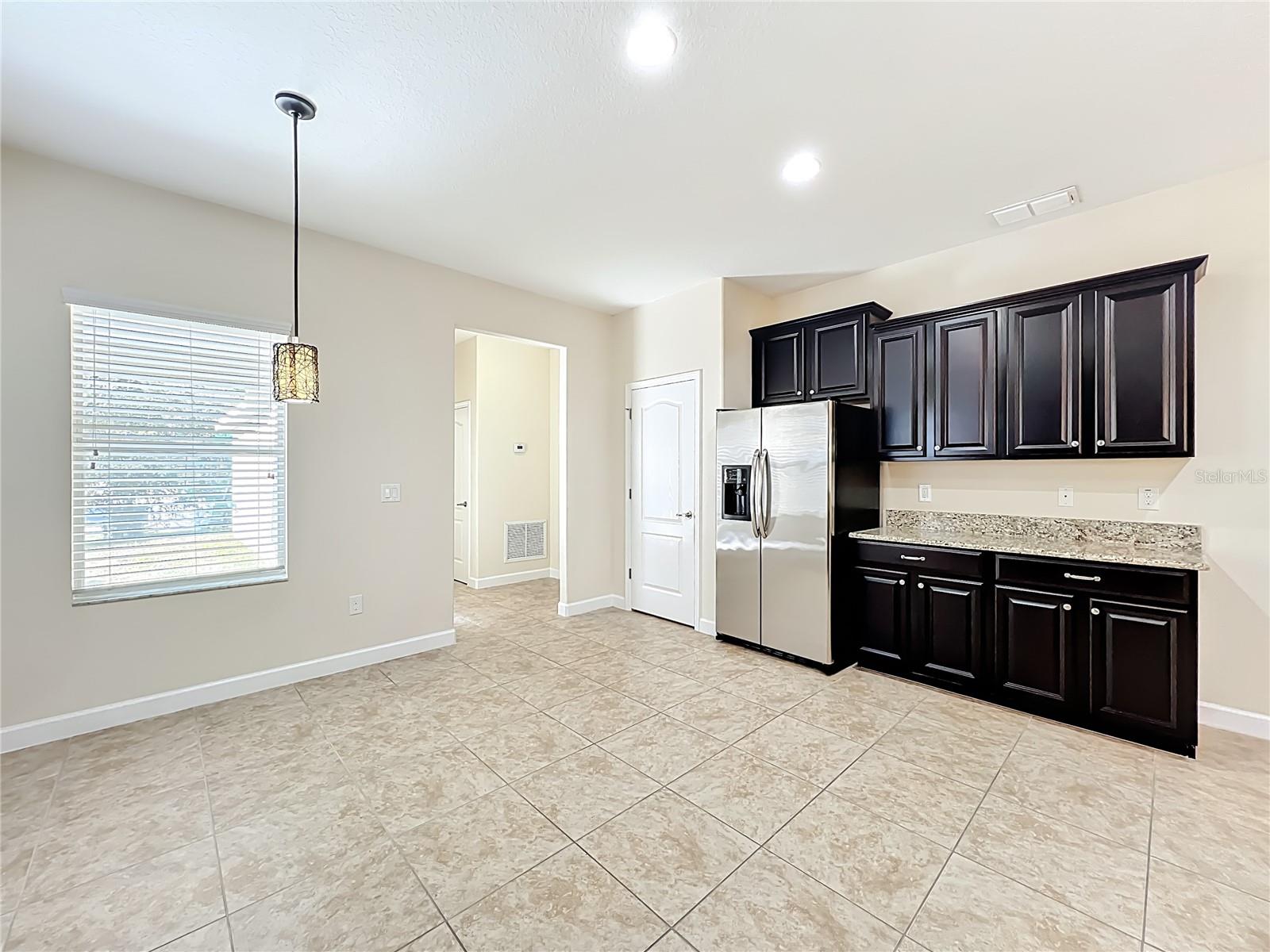 Image 12 of 41 For 15693 Signature Drive