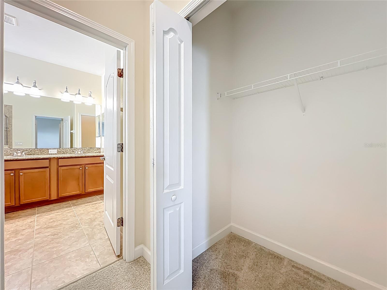 Image 26 of 41 For 15693 Signature Drive