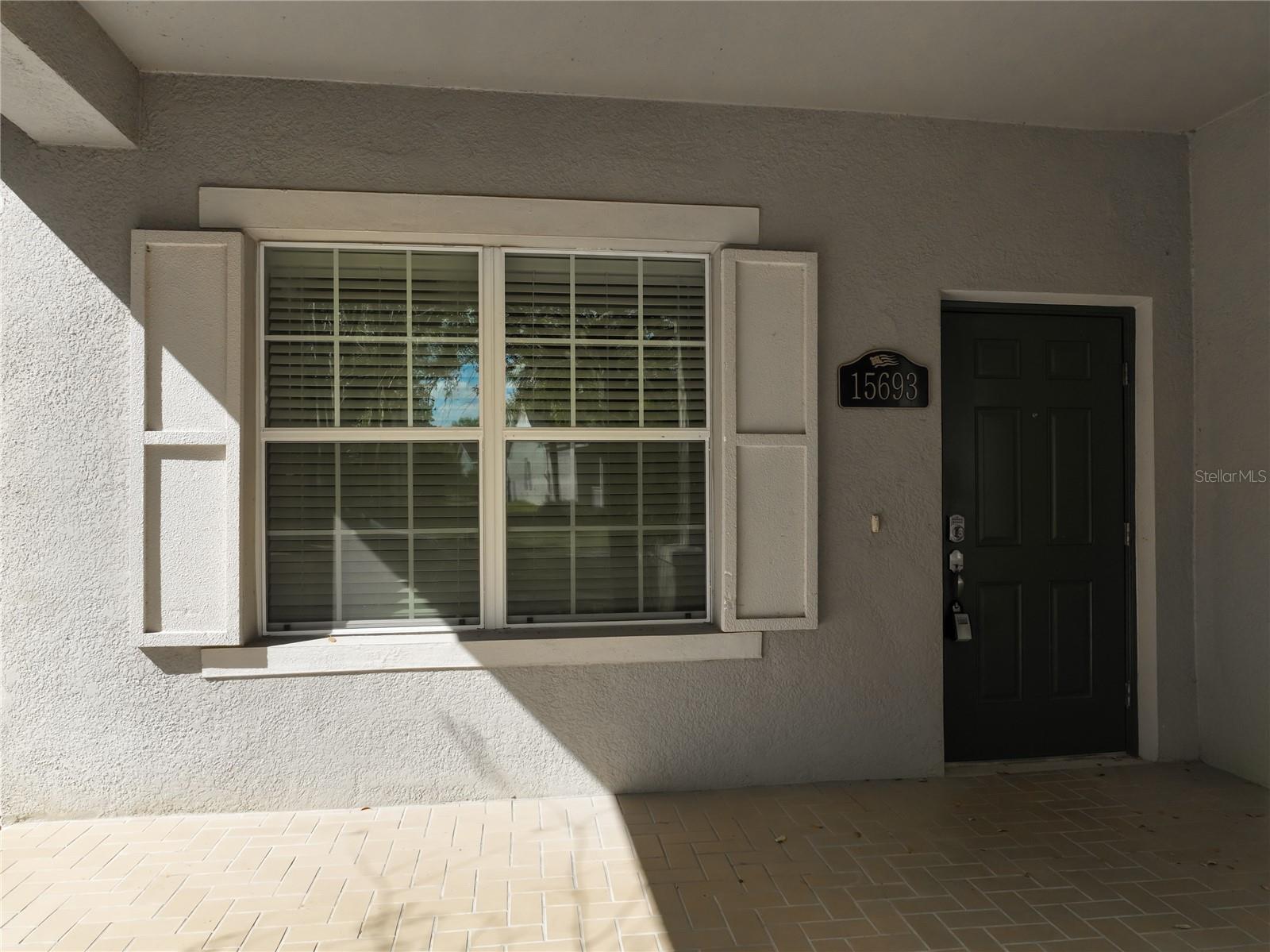 Image 5 of 41 For 15693 Signature Drive