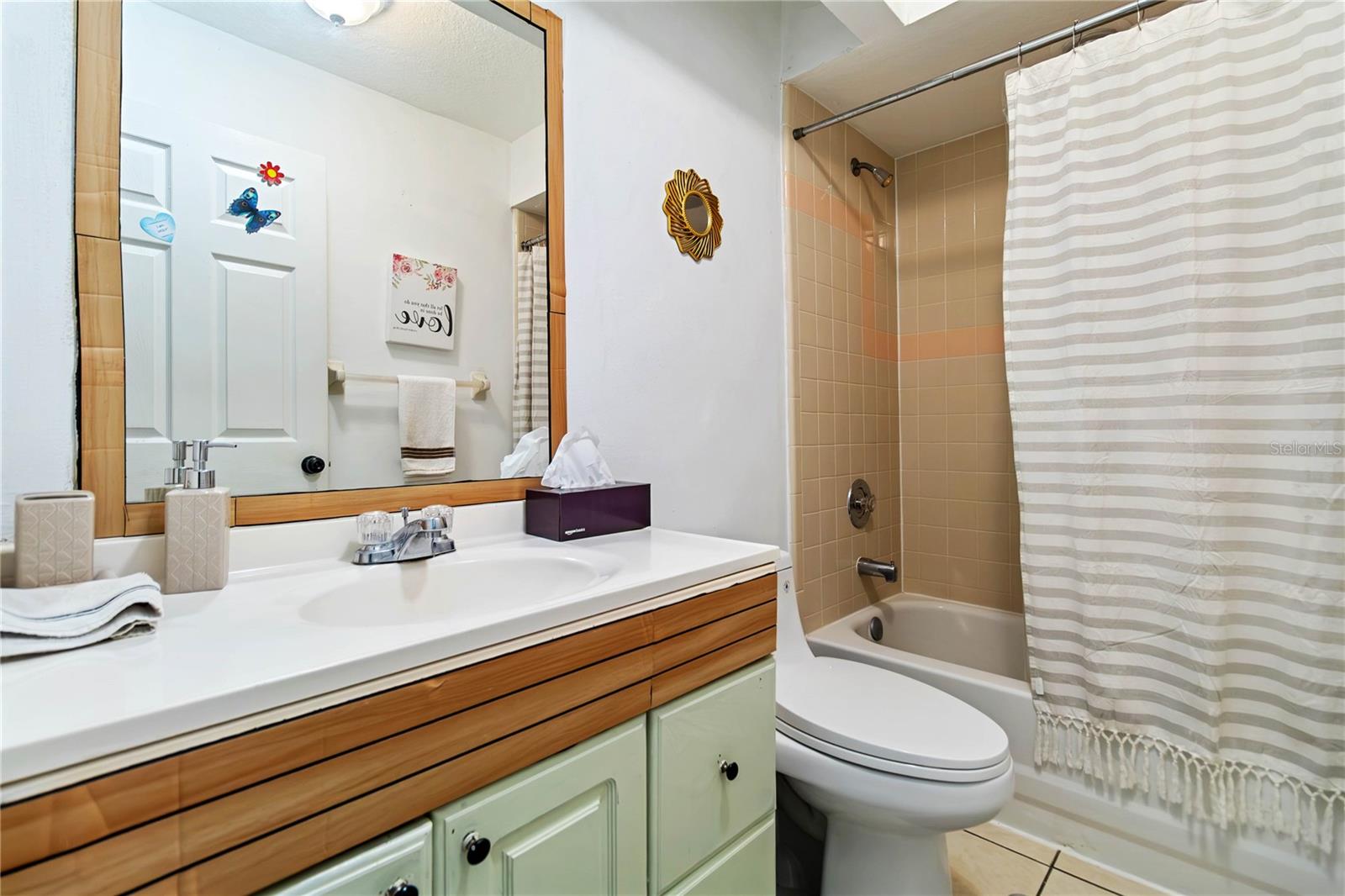 Image 13 of 29 For 211 Dawn Court