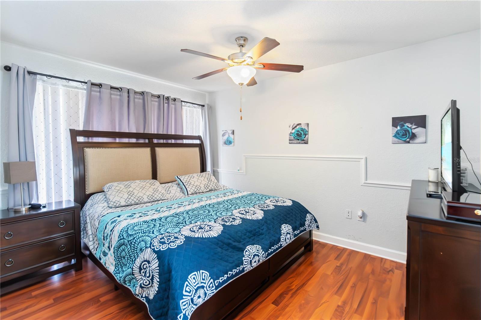 Image 18 of 29 For 211 Dawn Court