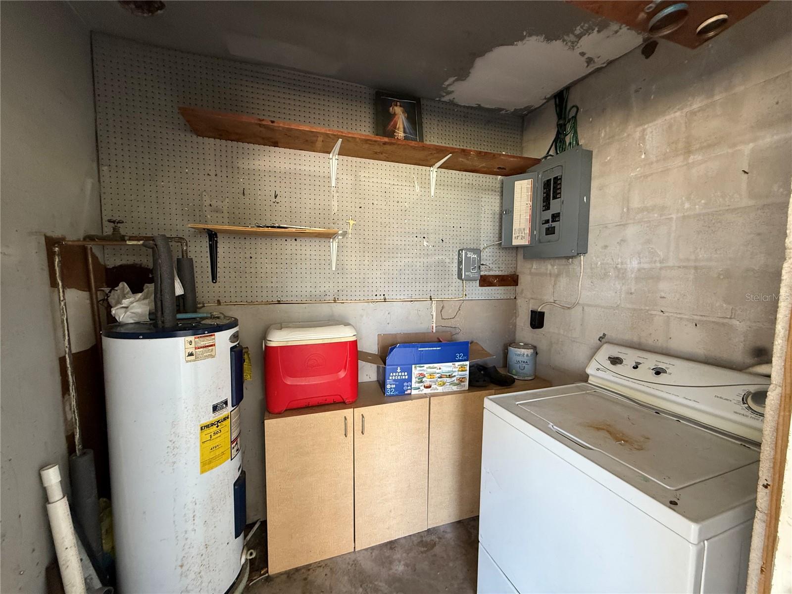 Image 16 of 18 For 2628 Milton Avenue