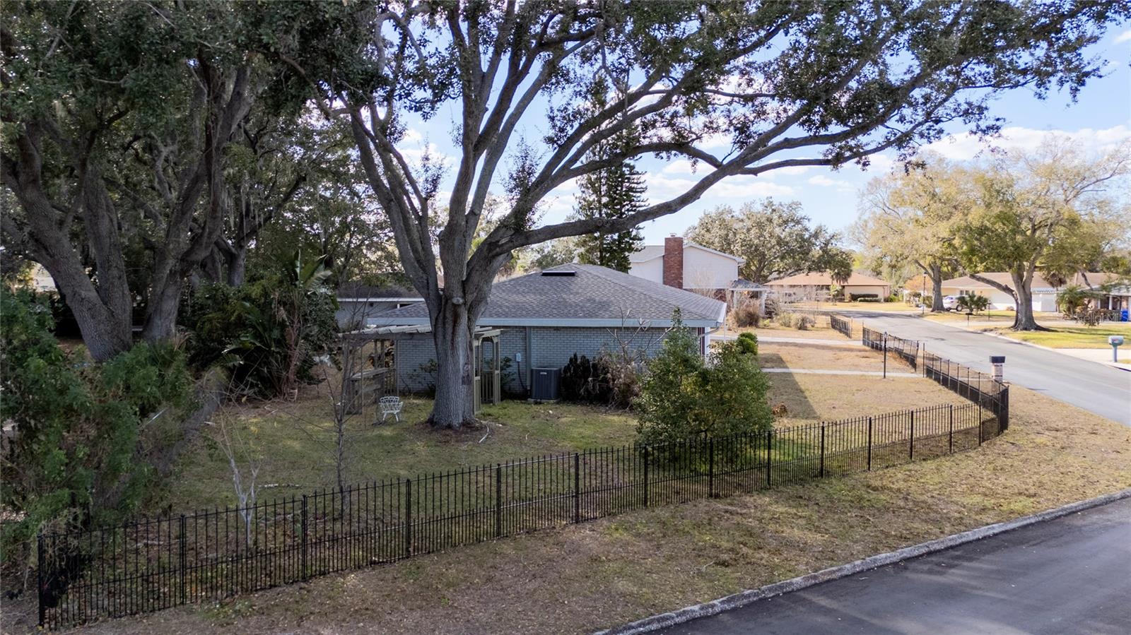 Image 14 of 34 For 1707 Bayou Circle